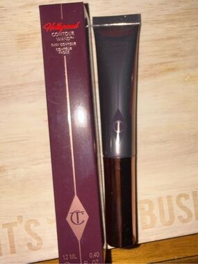 Charlotte Tilbury Hollywood Contour Wand - Fair-Medium